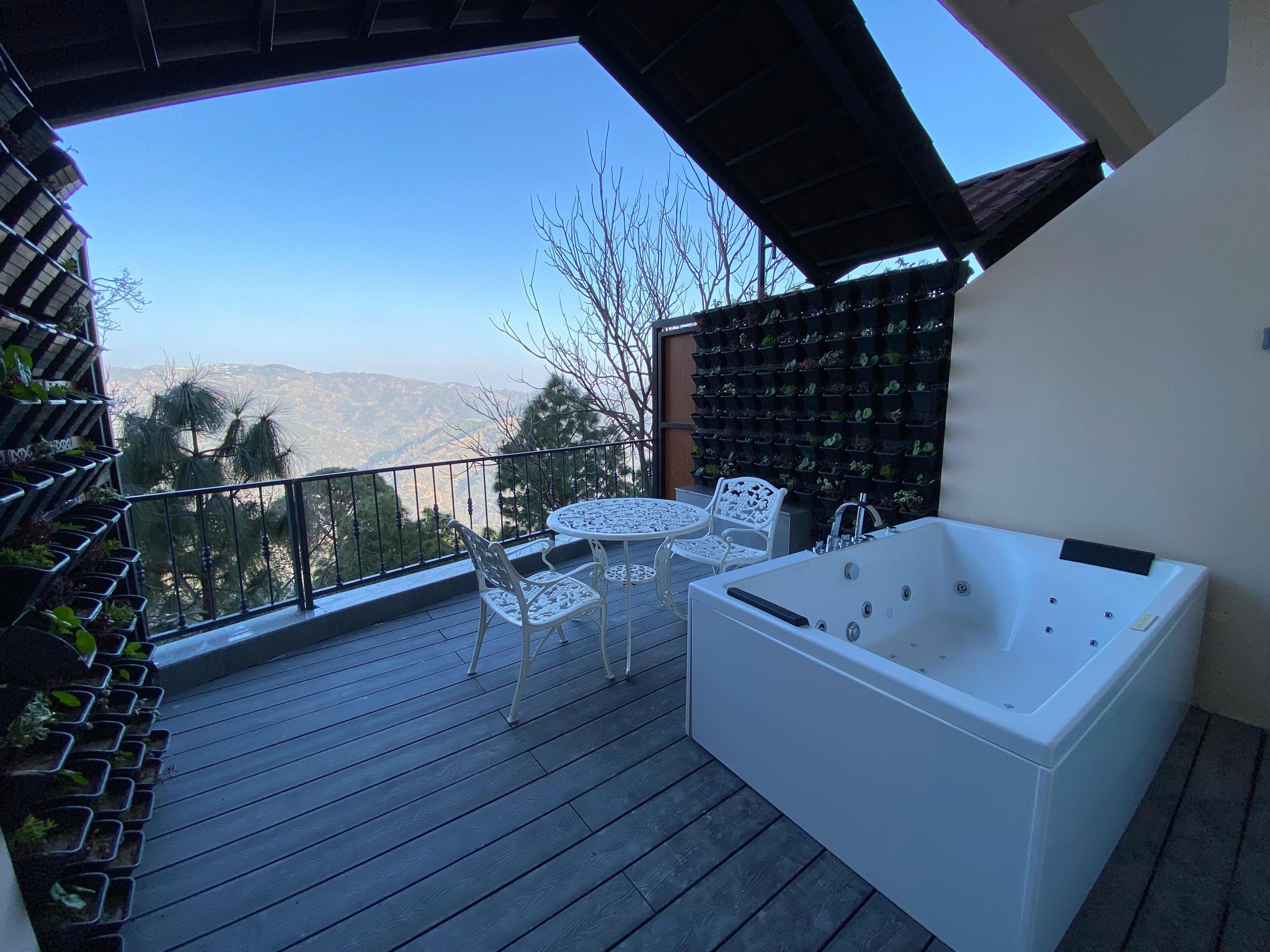 Jacuzzi Escape